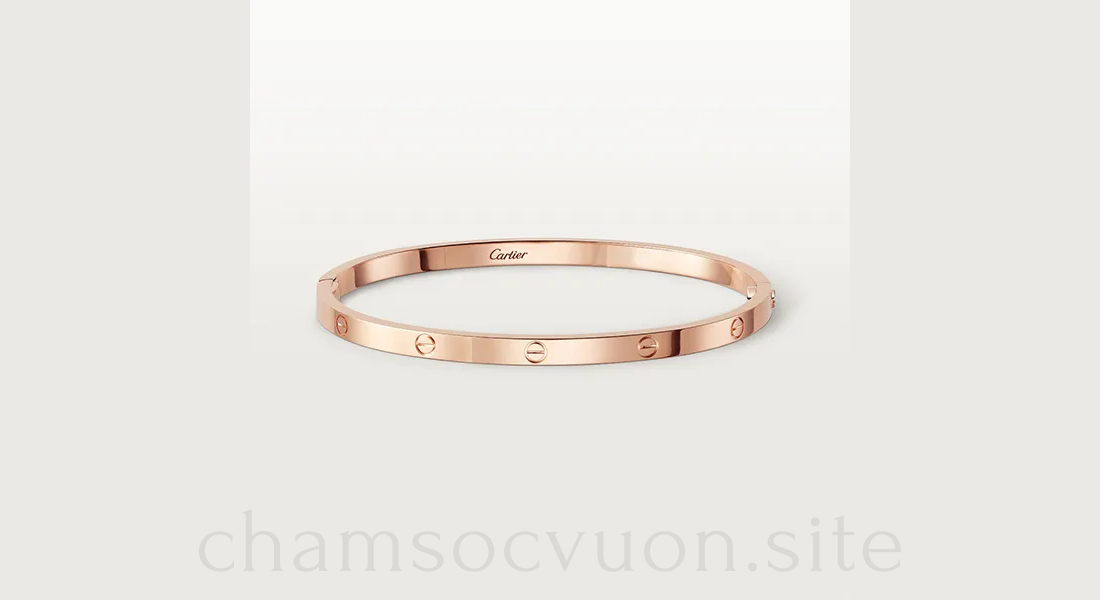 Cartier Love Bracelet: A Timeless Symbol of Luxury and Elegance